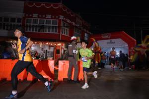 BIB: 
                            <button type="button" onclick="openModal(26221818)" class="btn btn-primary btn-sm float-right btn-popup" data-toggle="modal" data-target=".modal-high-quality">
                        <i class="fas fa-shopping-cart"></i> Add to Cart
                    </button>
                                            <button type="button" onclick="isThisMe(26221818, true)" class="btn btn-success btn-sm float-right btn-popup btn-isme hidden" data-toggle="tooltip" data-placement="bottom" title="นี่คือรูปของคุณใช่ไหม คลิกที่นี่เพื่อเอาเข้าอัลบั้ม">
                        <i class="fas fa-plus"></i> Add to album
                    </button>
                    <button type="button" onclick="isThisMe(26221818, false)" class="btn btn-warning btn-sm float-right btn-popup btn-isnotme hidden">
                        <i class="fas fa-ban"></i> Remove from album
                    </button>